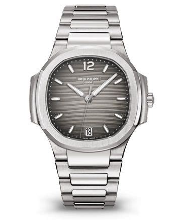 patek philippe 7118/1a-011|Patek Philippe Nautilus 7118/1A.